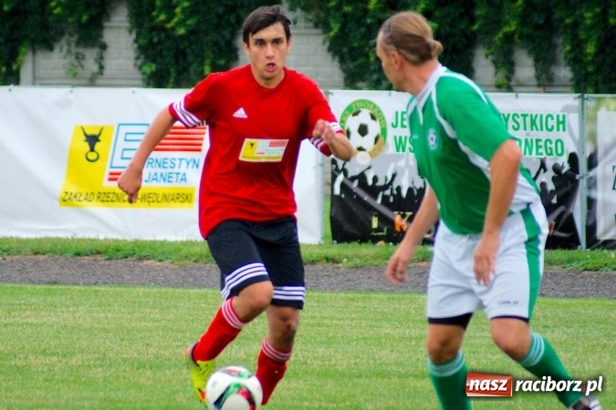 Zdjęcie w galerii na portalu naszraciborz.pl: I Festyn Rodzinny w Tworkowie za nami. Grano o Puchar Sołtysa wiadomości z regionu