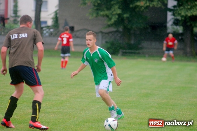 Zdjęcie w galerii na portalu naszraciborz.pl: I Festyn Rodzinny w Tworkowie za nami. Grano o Puchar Sołtysa wiadomości z regionu