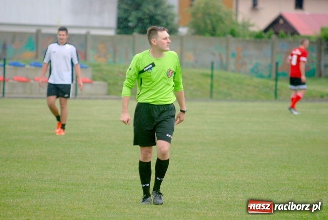 Zdjęcie w galerii na portalu naszraciborz.pl: I Festyn Rodzinny w Tworkowie za nami. Grano o Puchar Sołtysa wiadomości z regionu