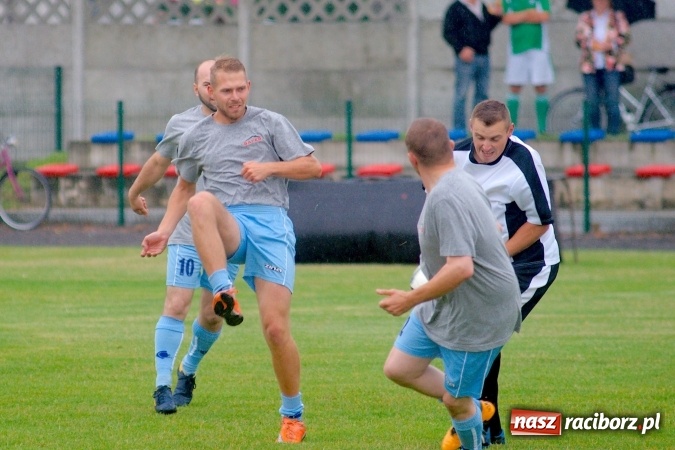 Zdjęcie w galerii na portalu naszraciborz.pl: I Festyn Rodzinny w Tworkowie za nami. Grano o Puchar Sołtysa wiadomości z regionu