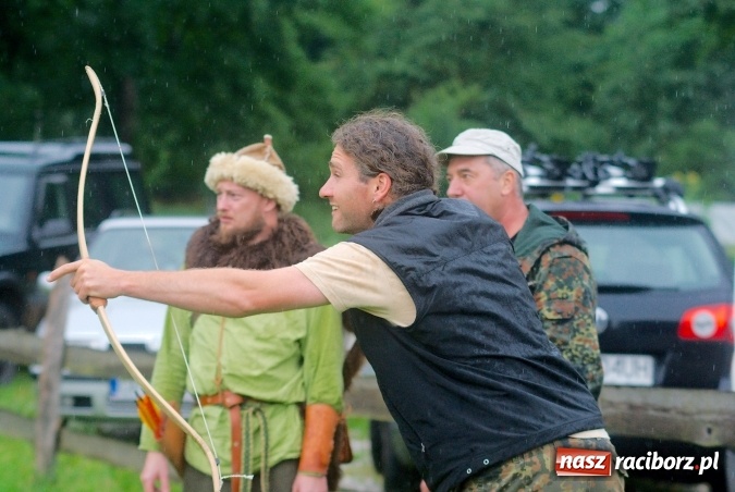 Zdjęcie w galerii na portalu naszraciborz.pl: Tworkowskie polowanie na dzika. II turniej pasjonatów łucznictwa wiadomości z regionu