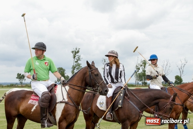 Zdjęcie w galerii na portalu naszraciborz.pl: W Zakrzowie trwa Silesia Summer Classic Polo Cup wiadomości z regionu