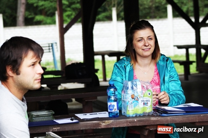 Zdjęcie w galerii na portalu naszraciborz.pl: Deszczowe poszukiwanie Koziołka w Rudzie Kozielskiej  wiadomości z regionu