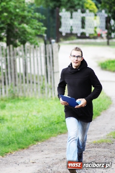 Zdjęcie w galerii na portalu naszraciborz.pl: Deszczowe poszukiwanie Koziołka w Rudzie Kozielskiej  wiadomości z regionu