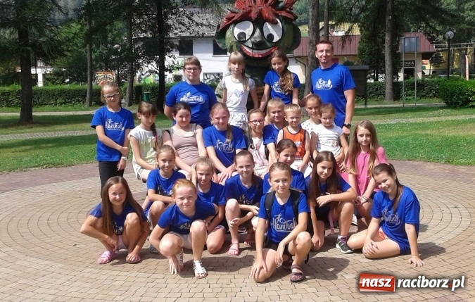 Zdjęcie w galerii na portalu naszraciborz.pl: Szczypiornistki z Pietrowic Wielkich na zgrupowaniu w Brennej  wiadomości z regionu