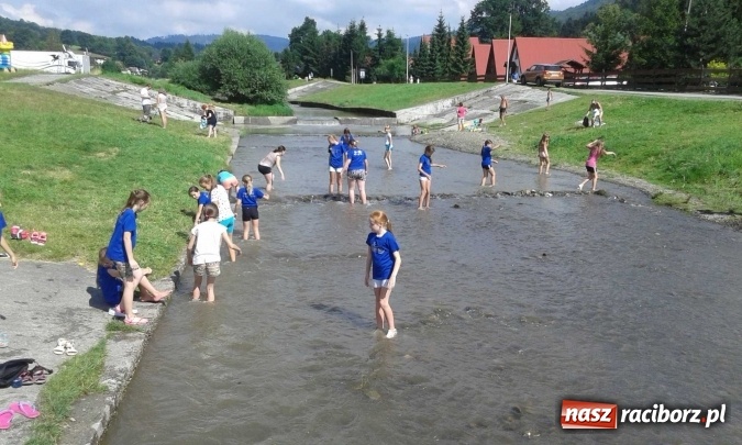 Zdjęcie w galerii na portalu naszraciborz.pl: Szczypiornistki z Pietrowic Wielkich na zgrupowaniu w Brennej  wiadomości z regionu