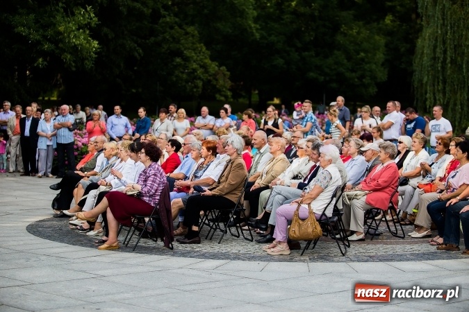 Zdjęcie w galerii na portalu naszraciborz.pl: Raciborska Orkiestra Dęta Plania zagrała w Parku Roth wiadomości z regionu