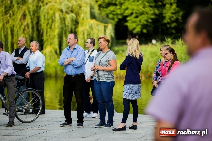 Zdjęcie w galerii na portalu naszraciborz.pl: Raciborska Orkiestra Dęta Plania zagrała w Parku Roth wiadomości z regionu