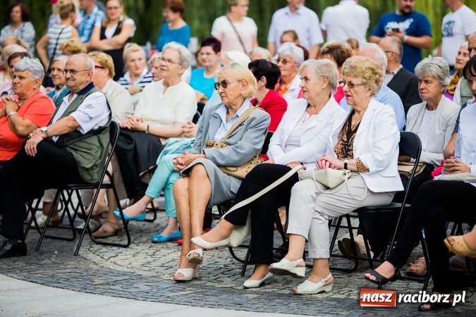Zdjęcie w galerii na portalu naszraciborz.pl: Raciborska Orkiestra Dęta Plania zagrała w Parku Roth wiadomości z regionu