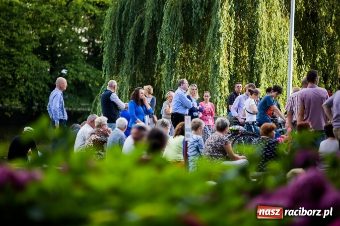 Zdjęcie w galerii na portalu naszraciborz.pl: Raciborska Orkiestra Dęta Plania zagrała w Parku Roth wiadomości z regionu