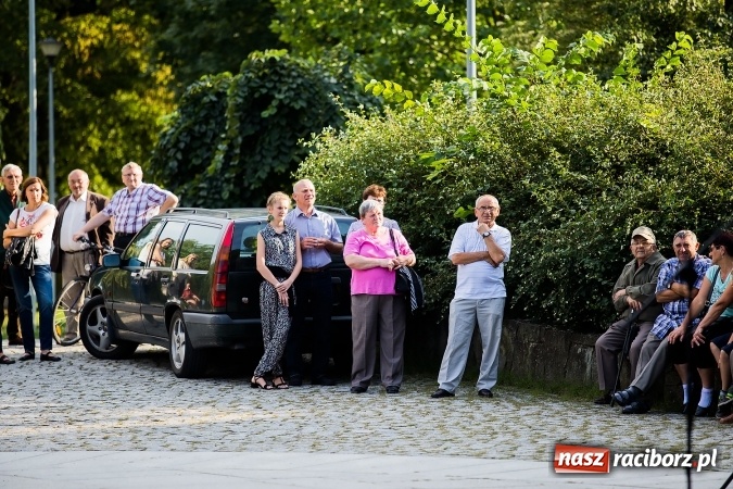 Zdjęcie w galerii na portalu naszraciborz.pl: Raciborska Orkiestra Dęta Plania zagrała w Parku Roth wiadomości z regionu