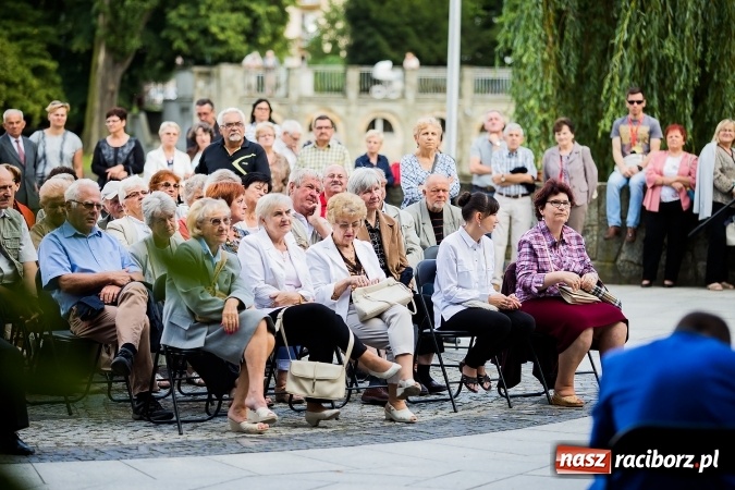 Zdjęcie w galerii na portalu naszraciborz.pl: Raciborska Orkiestra Dęta Plania zagrała w Parku Roth wiadomości z regionu