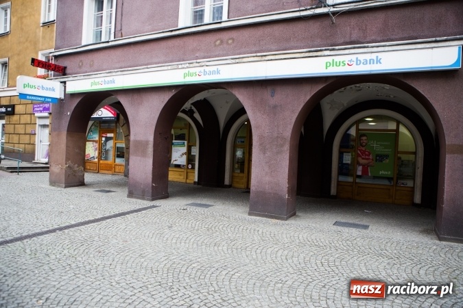 Zdjęcie w galerii na portalu naszraciborz.pl: Bank z samymi plusami wiadomości z regionu