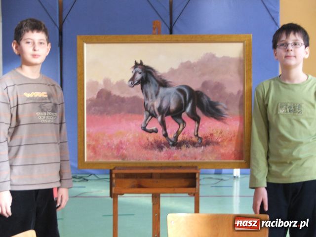 Zdjęcie w galerii na portalu naszraciborz.pl: Stanisław Kmiecik spotkał się z uczniami „Trzynastki”  wiadomości z regionu