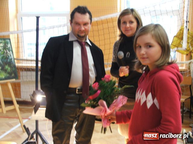 Zdjęcie w galerii na portalu naszraciborz.pl: Stanisław Kmiecik spotkał się z uczniami „Trzynastki”  wiadomości z regionu