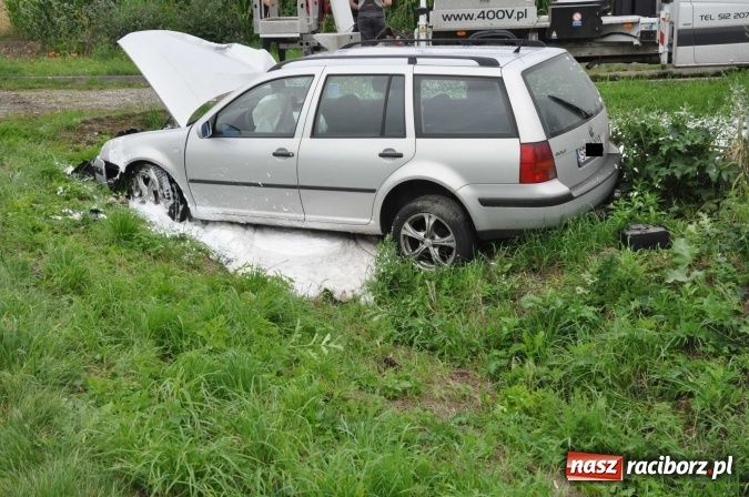 Zdjęcie w galerii na portalu naszraciborz.pl: Trudny poniedziałek na drogach - zdarzenia w Zabełkowie oraz Makowie wiadomości z regionu