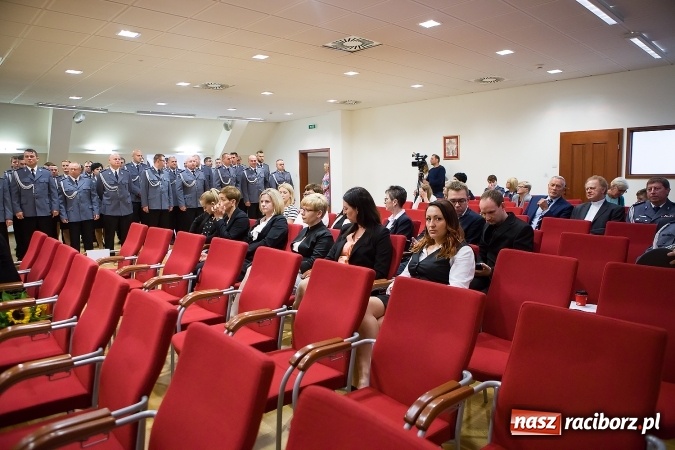 Zdjęcie w galerii na portalu naszraciborz.pl: Raciborskie obchody Święta Policji na zamku. 70 funkcjonariuszy z awansami wiadomości z regionu