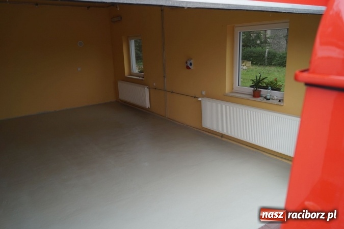 Zdjęcie w galerii na portalu naszraciborz.pl: Dobiegają końca roboty przy remizie OSP w Babicach wiadomości z regionu