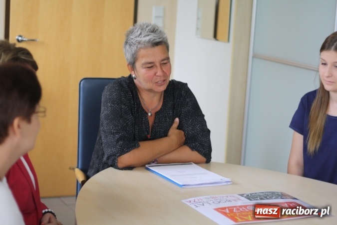 Zdjęcie w galerii na portalu naszraciborz.pl: Będziemy świętować 800 lat praw miejskich Raciborza. Wybrano logo na obchody tego wydarzenia wiadomości z regionu