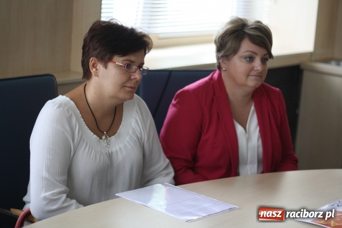 Zdjęcie w galerii na portalu naszraciborz.pl: Będziemy świętować 800 lat praw miejskich Raciborza. Wybrano logo na obchody tego wydarzenia wiadomości z regionu