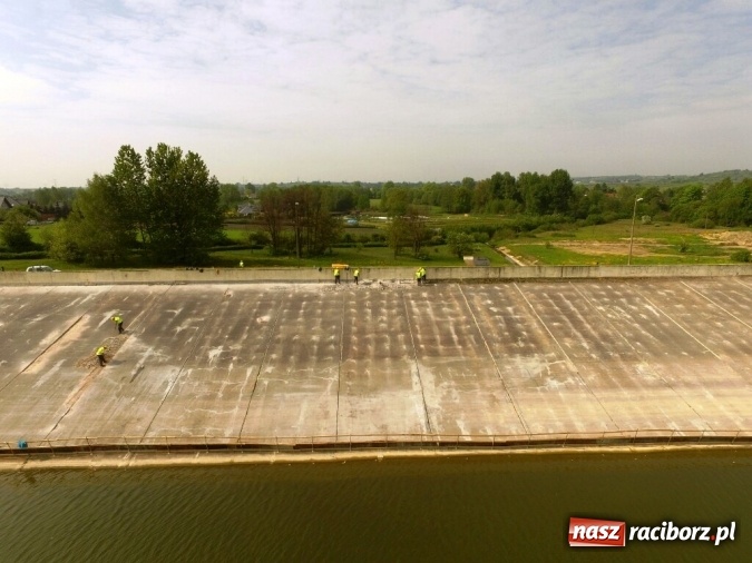 Zdjęcie w galerii na portalu naszraciborz.pl: Modernizują zbiornik Przeczyce wiadomości z regionu