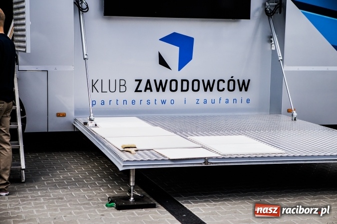 Zdjęcie w galerii na portalu naszraciborz.pl: Centrum Szkoleniowe Śnieżki zawitało do Raciborza wiadomości z regionu