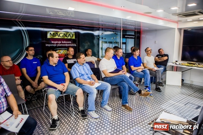 Zdjęcie w galerii na portalu naszraciborz.pl: Centrum Szkoleniowe Śnieżki zawitało do Raciborza wiadomości z regionu