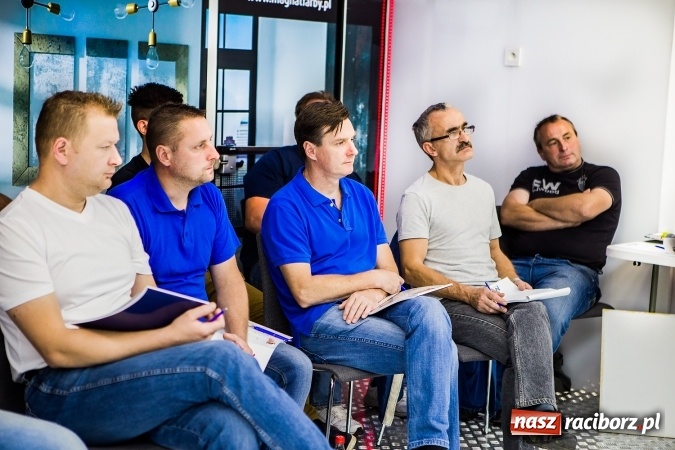 Zdjęcie w galerii na portalu naszraciborz.pl: Centrum Szkoleniowe Śnieżki zawitało do Raciborza wiadomości z regionu