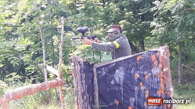 Zdjęcie w galerii na portalu naszraciborz.pl: Niezapomniana impreza i udana zabawa? Paintball w Tworkowie zna się na organizacji takich wydarzeń! wiadomości z regionu