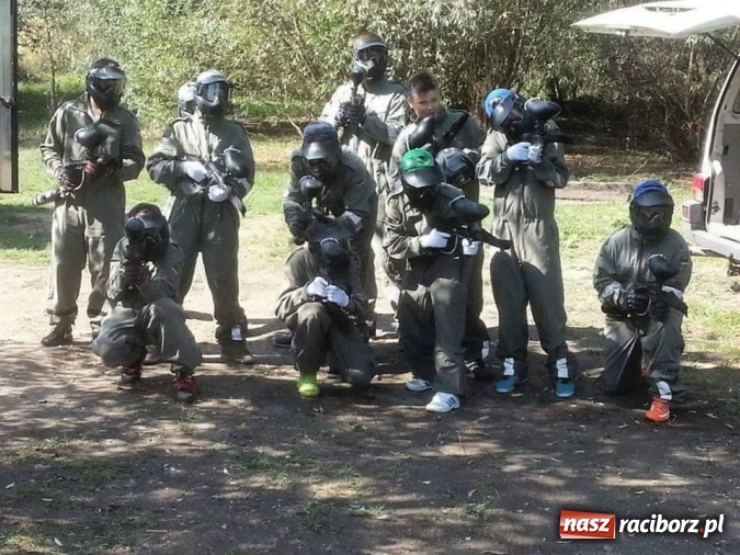 Zdjęcie w galerii na portalu naszraciborz.pl: Niezapomniana impreza i udana zabawa? Paintball w Tworkowie zna się na organizacji takich wydarzeń! wiadomości z regionu