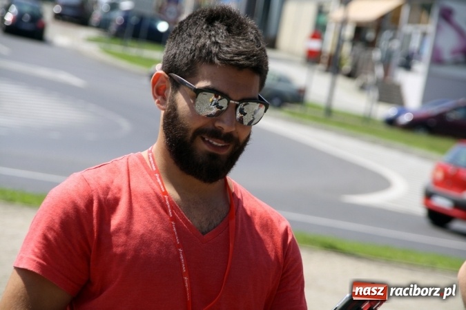 Zdjęcie w galerii na portalu naszraciborz.pl: Światowe Dni Młodzieży. Pielgrzymi biorą udział w Grze Miejskiej  wiadomości z regionu