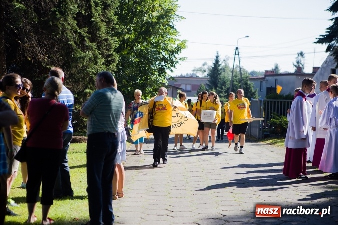 Zdjęcie w galerii na portalu naszraciborz.pl: Dekanat Pogrzebień powitał pielgrzymów Światowych Dni Młodzieży wiadomości z regionu