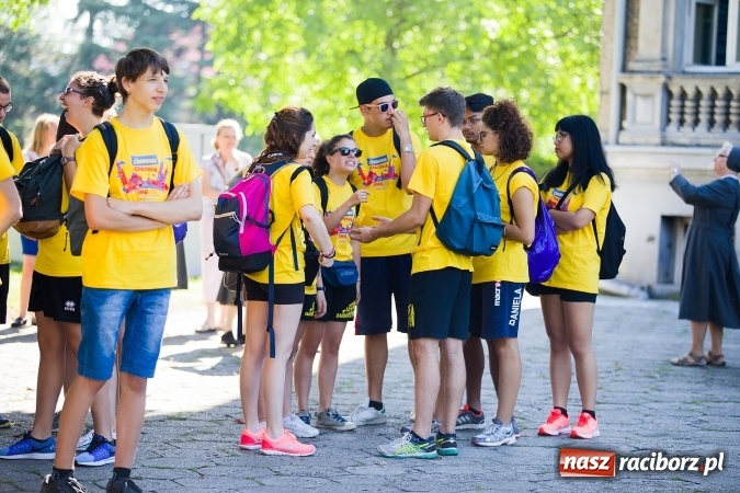 Zdjęcie w galerii na portalu naszraciborz.pl: Dekanat Pogrzebień powitał pielgrzymów Światowych Dni Młodzieży wiadomości z regionu