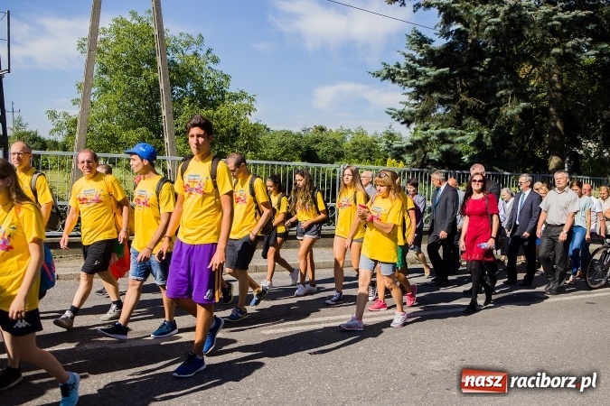 Zdjęcie w galerii na portalu naszraciborz.pl: Dekanat Pogrzebień powitał pielgrzymów Światowych Dni Młodzieży wiadomości z regionu
