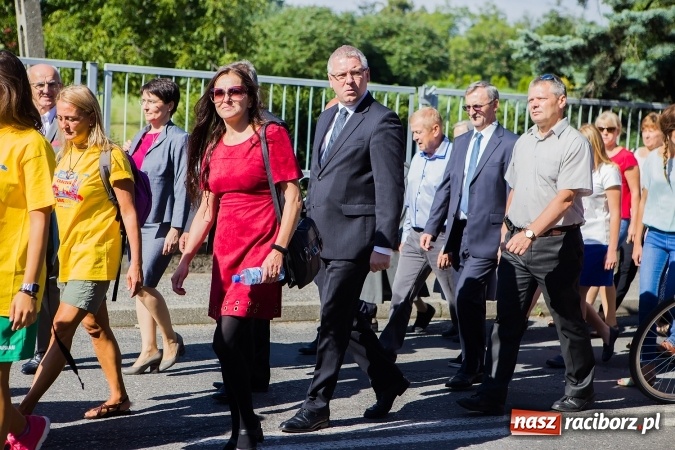 Zdjęcie w galerii na portalu naszraciborz.pl: Dekanat Pogrzebień powitał pielgrzymów Światowych Dni Młodzieży wiadomości z regionu