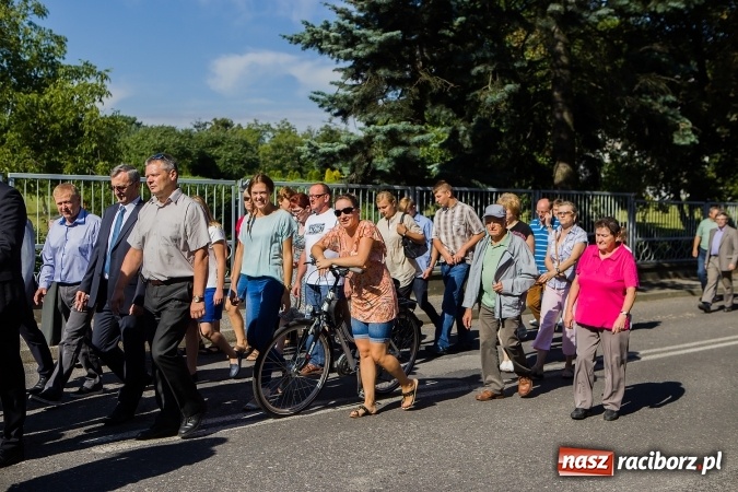 Zdjęcie w galerii na portalu naszraciborz.pl: Dekanat Pogrzebień powitał pielgrzymów Światowych Dni Młodzieży wiadomości z regionu