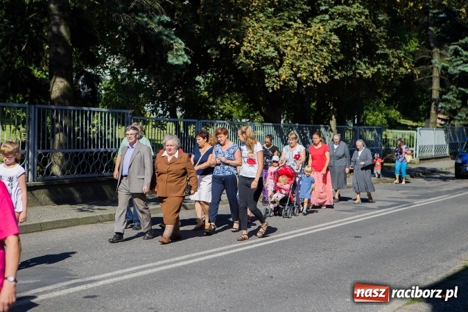 Zdjęcie w galerii na portalu naszraciborz.pl: Dekanat Pogrzebień powitał pielgrzymów Światowych Dni Młodzieży wiadomości z regionu
