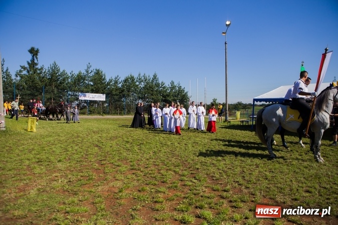 Zdjęcie w galerii na portalu naszraciborz.pl: Dekanat Pogrzebień powitał pielgrzymów Światowych Dni Młodzieży wiadomości z regionu