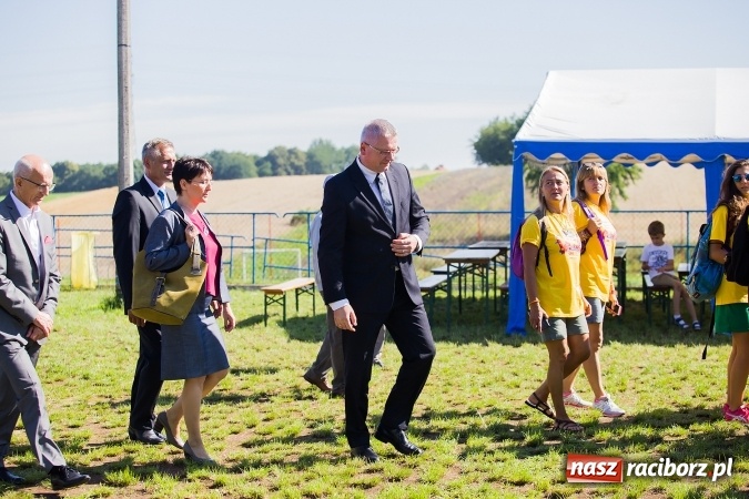 Zdjęcie w galerii na portalu naszraciborz.pl: Dekanat Pogrzebień powitał pielgrzymów Światowych Dni Młodzieży wiadomości z regionu