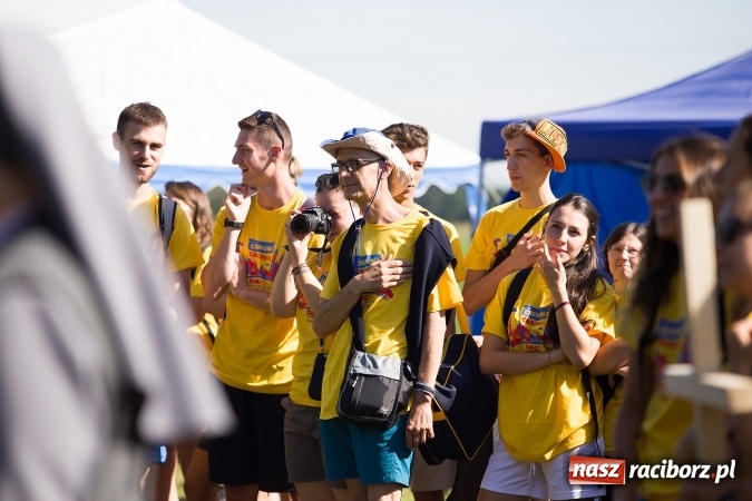Zdjęcie w galerii na portalu naszraciborz.pl: Dekanat Pogrzebień powitał pielgrzymów Światowych Dni Młodzieży wiadomości z regionu
