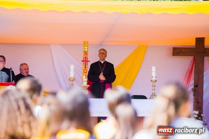 Zdjęcie w galerii na portalu naszraciborz.pl: Dekanat Pogrzebień powitał pielgrzymów Światowych Dni Młodzieży wiadomości z regionu