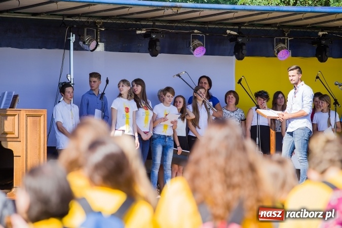 Zdjęcie w galerii na portalu naszraciborz.pl: Dekanat Pogrzebień powitał pielgrzymów Światowych Dni Młodzieży wiadomości z regionu