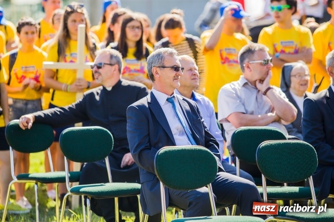 Zdjęcie w galerii na portalu naszraciborz.pl: Dekanat Pogrzebień powitał pielgrzymów Światowych Dni Młodzieży wiadomości z regionu