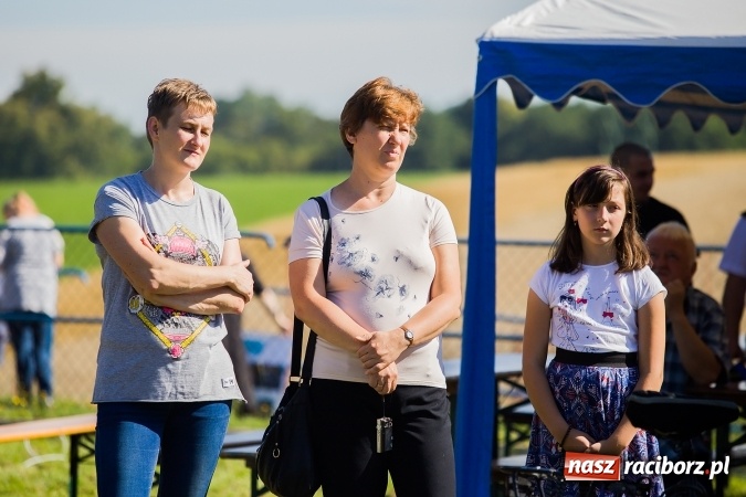 Zdjęcie w galerii na portalu naszraciborz.pl: Dekanat Pogrzebień powitał pielgrzymów Światowych Dni Młodzieży wiadomości z regionu