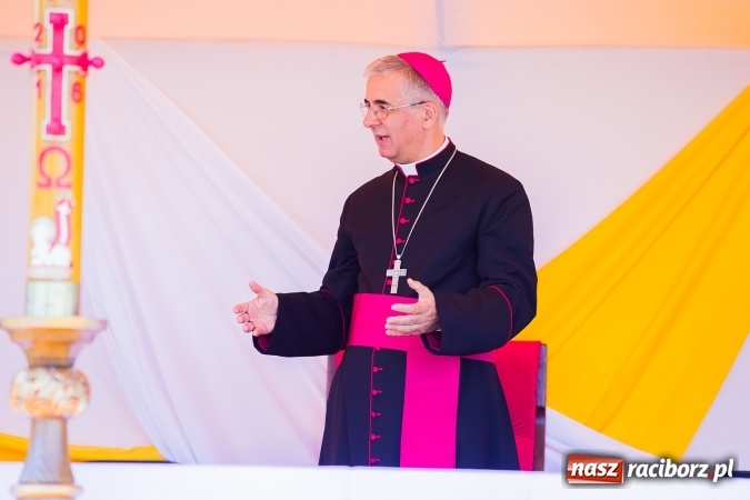 Zdjęcie w galerii na portalu naszraciborz.pl: Dekanat Pogrzebień powitał pielgrzymów Światowych Dni Młodzieży wiadomości z regionu