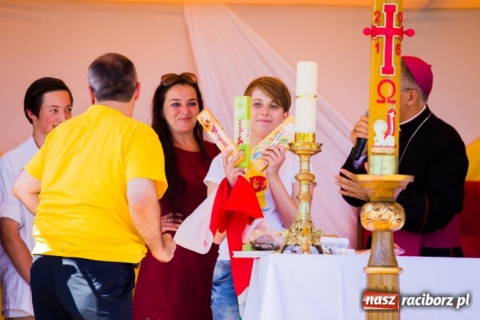 Zdjęcie w galerii na portalu naszraciborz.pl: Dekanat Pogrzebień powitał pielgrzymów Światowych Dni Młodzieży wiadomości z regionu