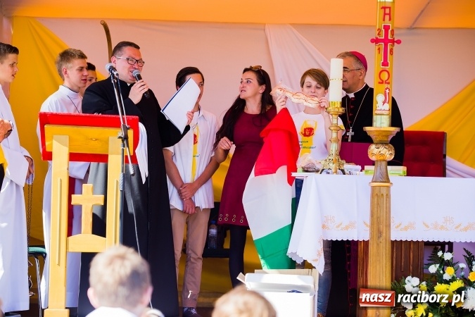 Zdjęcie w galerii na portalu naszraciborz.pl: Dekanat Pogrzebień powitał pielgrzymów Światowych Dni Młodzieży wiadomości z regionu