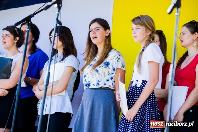 Zdjęcie w galerii na portalu naszraciborz.pl: Dekanat Pogrzebień powitał pielgrzymów Światowych Dni Młodzieży wiadomości z regionu