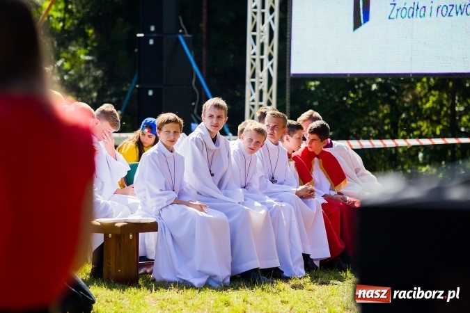 Zdjęcie w galerii na portalu naszraciborz.pl: Dekanat Pogrzebień powitał pielgrzymów Światowych Dni Młodzieży wiadomości z regionu