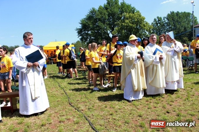 Zdjęcie w galerii na portalu naszraciborz.pl: Dekanat Pogrzebień powitał pielgrzymów Światowych Dni Młodzieży wiadomości z regionu